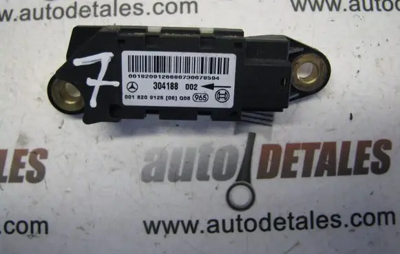 Mercedes-Benz E W211 Airbag deployment crash/impact sensor A0018209126