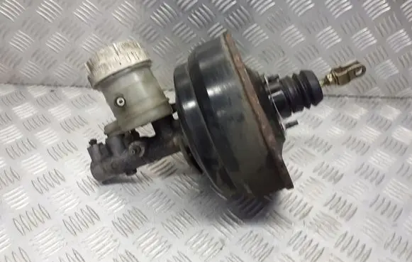 Mitsubishi Carisma Brake booster