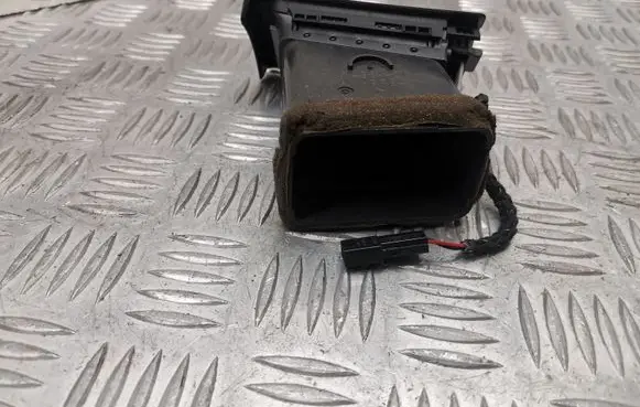 Audi A4 S4 B7 8E 8H Dashboard side air vent grill/cover trim 8E0820902F 438401
