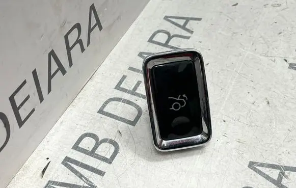 Mercedes-Benz AMG GT R190 C190 Tailgate opening switch A1978700051