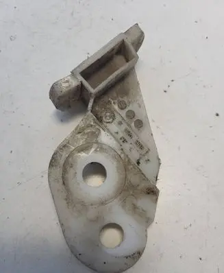 BMW 3 E46 Front bumper mounting bracket 8195296