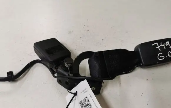 Citroen C4 I Rear seatbelt buckle