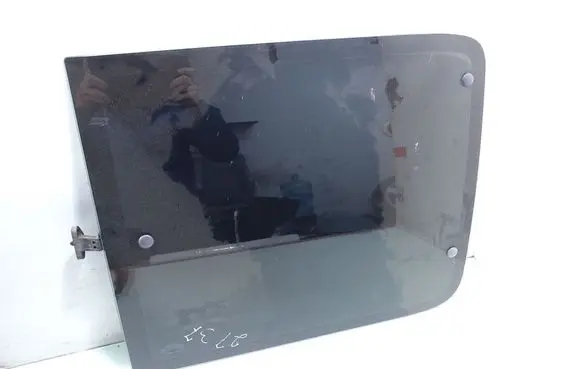 Citroen Berlingo Side middle window/glass AS2