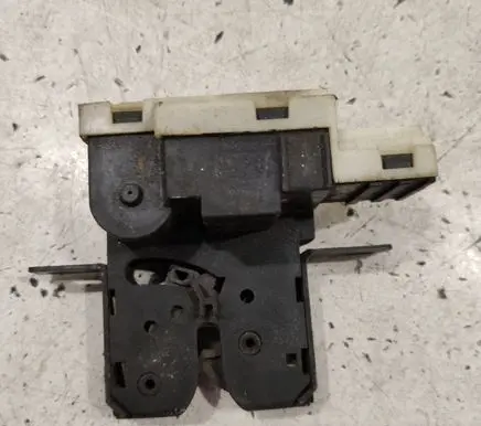 Renault Laguna II Tailgate window lock/catch/latch 8200000894