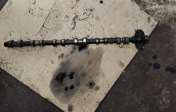 BMW 5 E60 E61 Camshaft 7788782