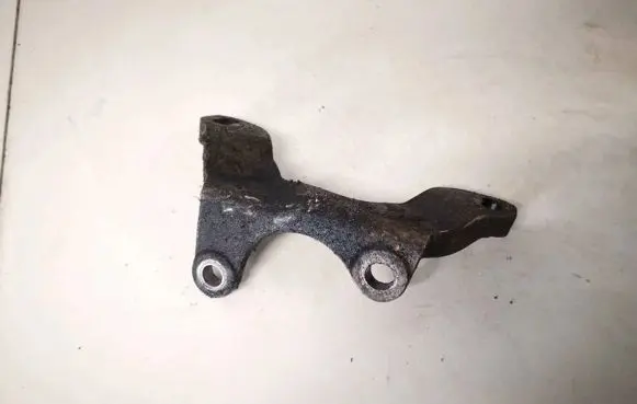 Chevrolet Captiva Engine mounting bracket