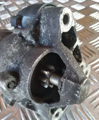 Renault Laguna I Starter motor 23B9 0450CGB 104674