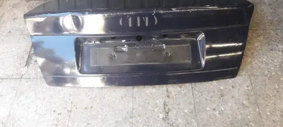 Audi A4 S4 B5 8D Tailgate/trunk/boot lid