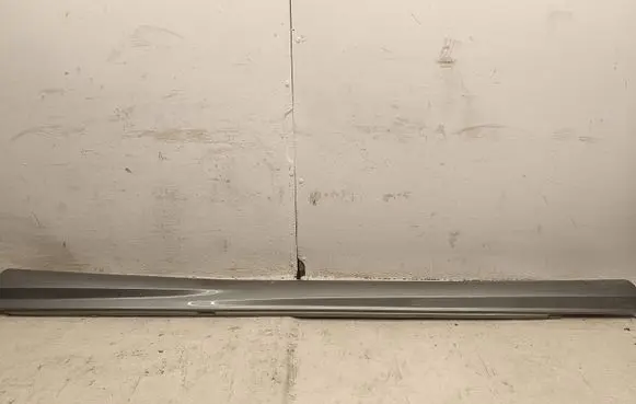 Mercedes-Benz C W204 Sill A2046981354