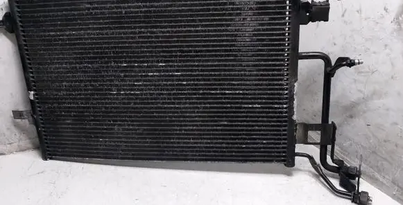 A/C cooling radiator (condenser)