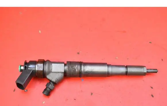 BMW X3 E83 Fuel injector 7794435