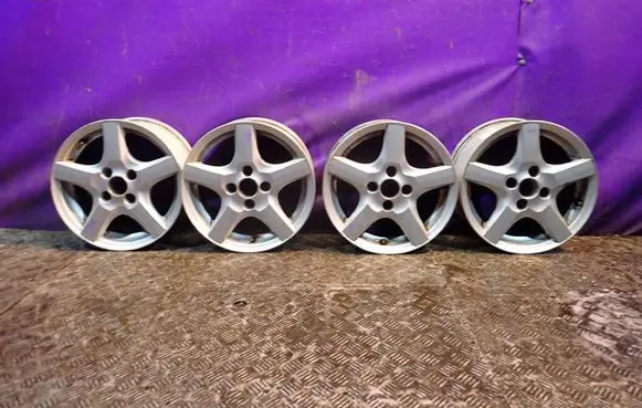 Seat Toledo II (1M) R15 alloy rim kba45715