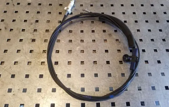 Toyota RAV 4 (XA20) Fuel cap flap release cable 