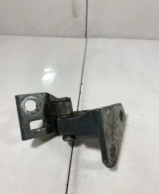 Volkswagen Golf V Front door upper hinge 1K08314016