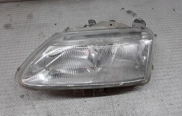 Renault Espace III Headlight/headlamp 0492705