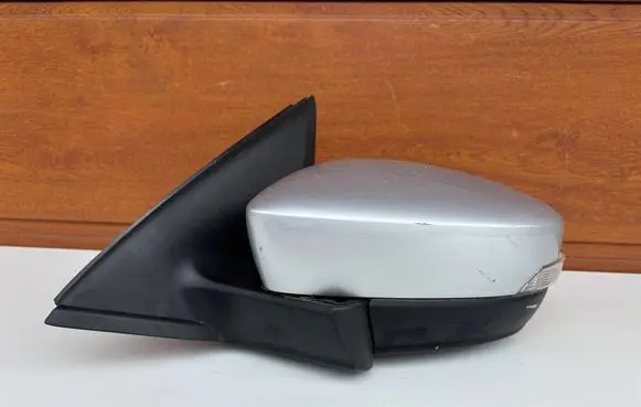 Skoda Fabia Mk3 (NJ) Front door electric wing mirror 6V0857933