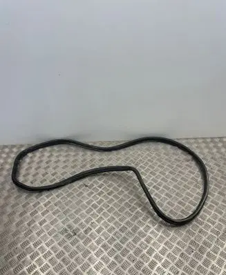 BMW 2 Active Tourer U06 Trunk rubber seal (body) 8496229