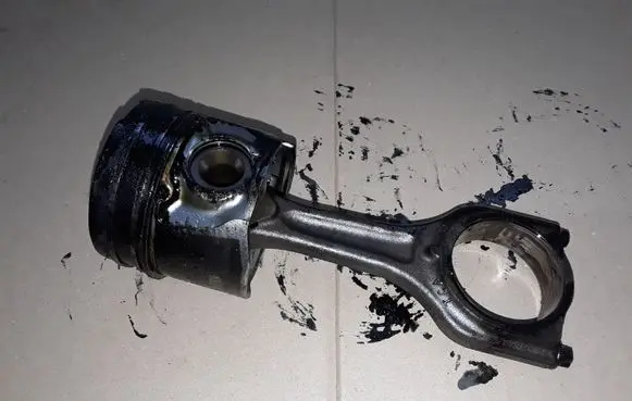 Peugeot 307 Piston with connecting rod 74L53 142