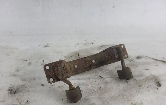 Skoda Fabia Mk1 (6Y) Muffler mount bracket/holder 