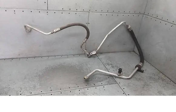 Volvo S40, V40 Air conditioning (A/C) pipe/hose 
