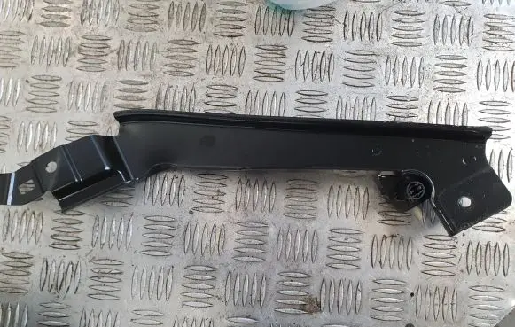 Renault Megane E-Tech Headlight/headlamp mounting bracket 625136073R