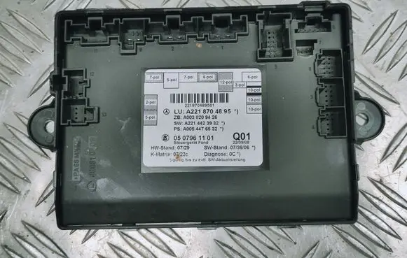 Mercedes-Benz S W221 Door control unit/module A2218704895
