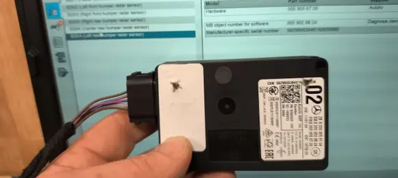 Mercedes-Benz C W205 Distronic sensor radar A0009058104