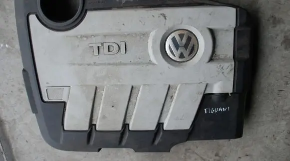 Volkswagen Tiguan Engine cover (trim) 140KM 2009R