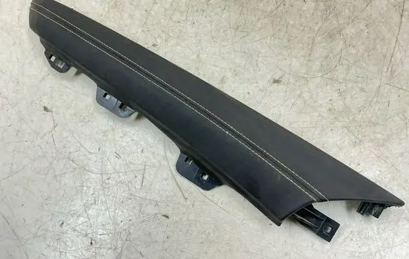 Chevrolet Corvette C8 Other center console (tunnel) element 84792135 813006889
