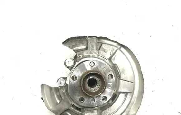BMW 5 F10 F11 Rear wheel hub 6793770