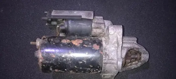 Audi A6 S6 C5 4B Starter motor 0001108174 1005821966