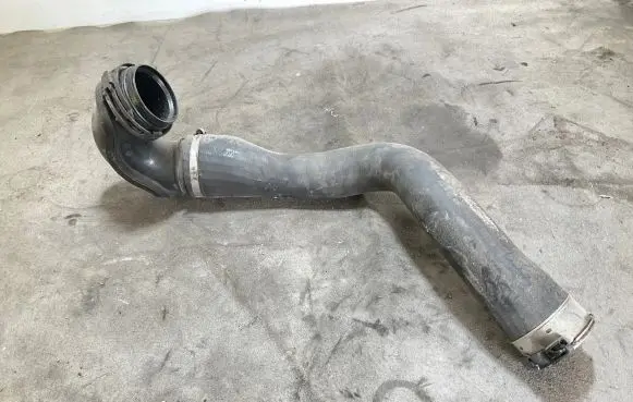 Opel Insignia A Intercooler hose/pipe 2400140 70698
