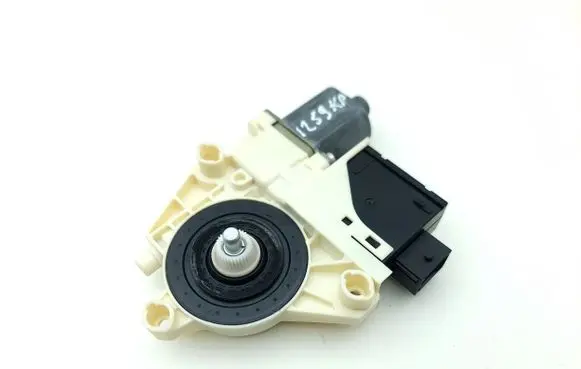 Alfa Romeo Giulia Front door window regulator motor C59650102