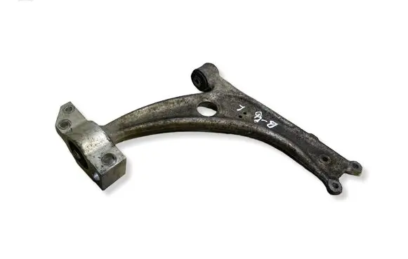 Volkswagen PASSAT B6 Front lower control arm/wishbone 3C0407153B