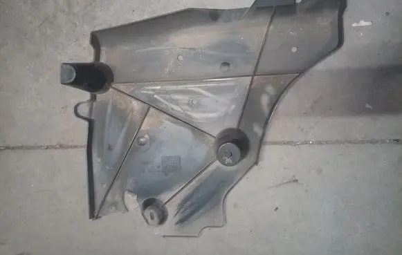 Renault Captur Center/middle under tray cover 748A39196R