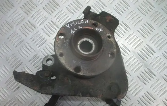 Lancia Ypsilon Rear wheel hub spindle/knuckle 