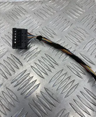 BMW 3 E90 E91 CD changer wiring 47425541 0611070