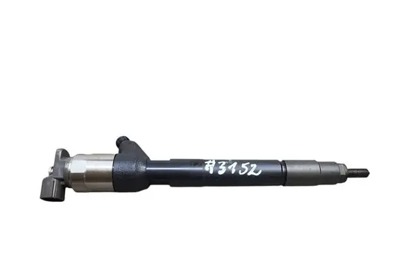 Opel Astra K Fuel injector 55570012