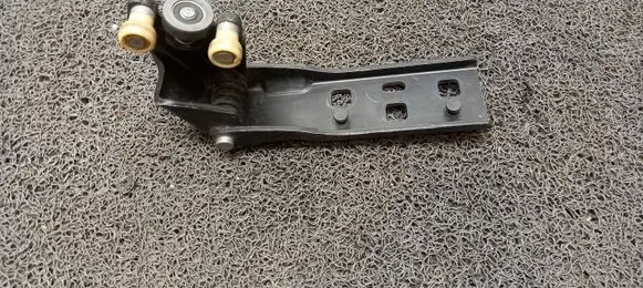 Renault Trafic III (X82) Sliding door check strap stopper 777645238R