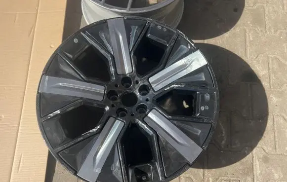 BMW iX R21 alloy rim 