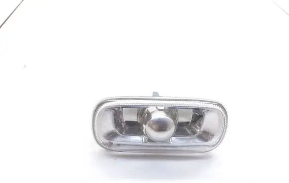 Audi A4 S4 B6 8E 8H Front fender indicator light 8E0949127
