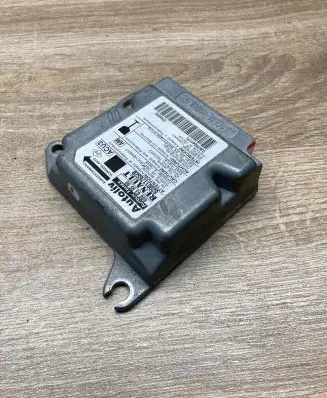 Renault Scenic I Airbag deployment crash/impact sensor 8200117652B 600639500