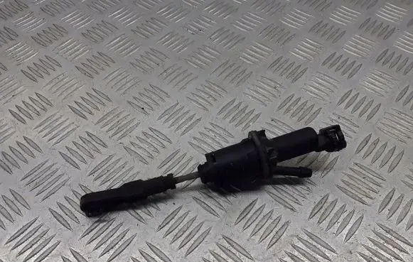 Peugeot 407 Clutch slave cylinder 