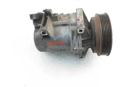 Dacia Duster Air conditioning (A/C) compressor (pump) 8201025121B