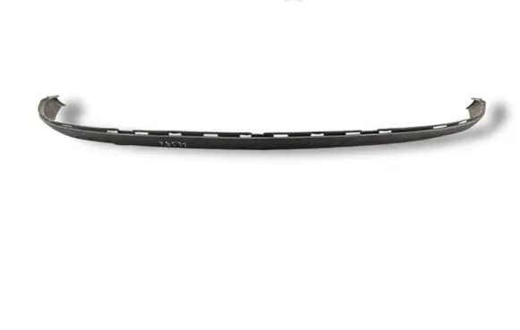 Front bumper lip