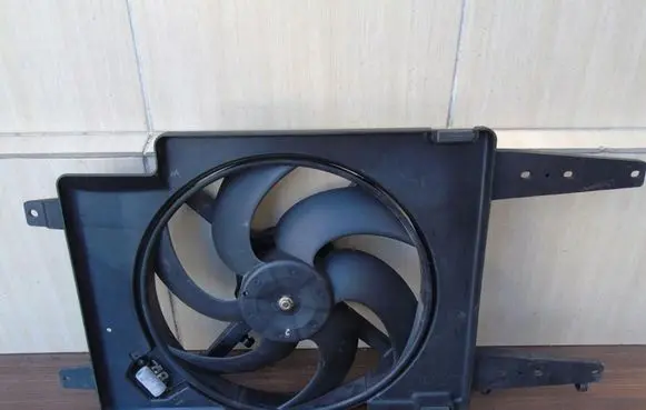 Alfa Romeo 166 Electric radiator cooling fan 8240143