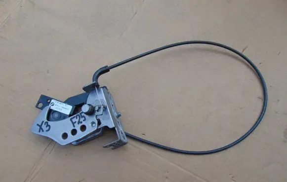BMW X3 F25 Engine bonnet (hood) release handle 7218568