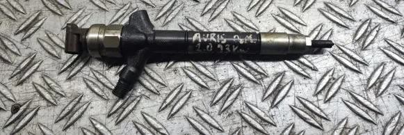 Toyota Auris 150 Fuel injector 236700R050