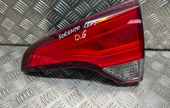 KIA Sorento Tailgate rear/tail lights 924062P540