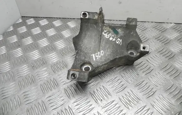 Saab 9-5 EGR valve cooler bracket 4670717 VD19847